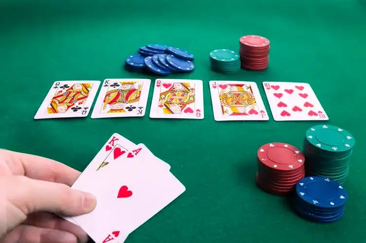 ubertoto syair live-dealer studio with professional HD camera setup and multilingual dealers